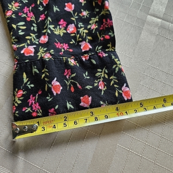 🔥4 for $20🔥 Old Navy black long sleeve tunic shirt with floral pattern size XL - Picture 8 of 9